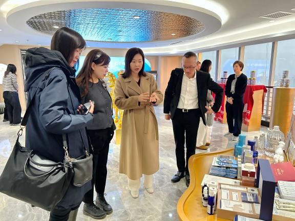 多國客商齊聚旺源，共繪駱駝產業國際合作新藍圖！